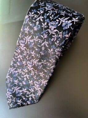 NWT Pronto Uomo Black Purple Blue Floral Silk Tie